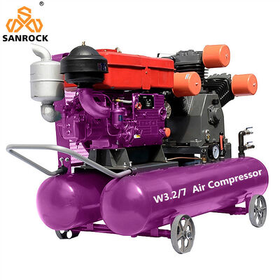 Compressore d'aria a pistoni industriale con potenza di 18,5 kW/25 CV, erogazione aria di 3,2 m³/min e pressione di esercizio di 7 bar